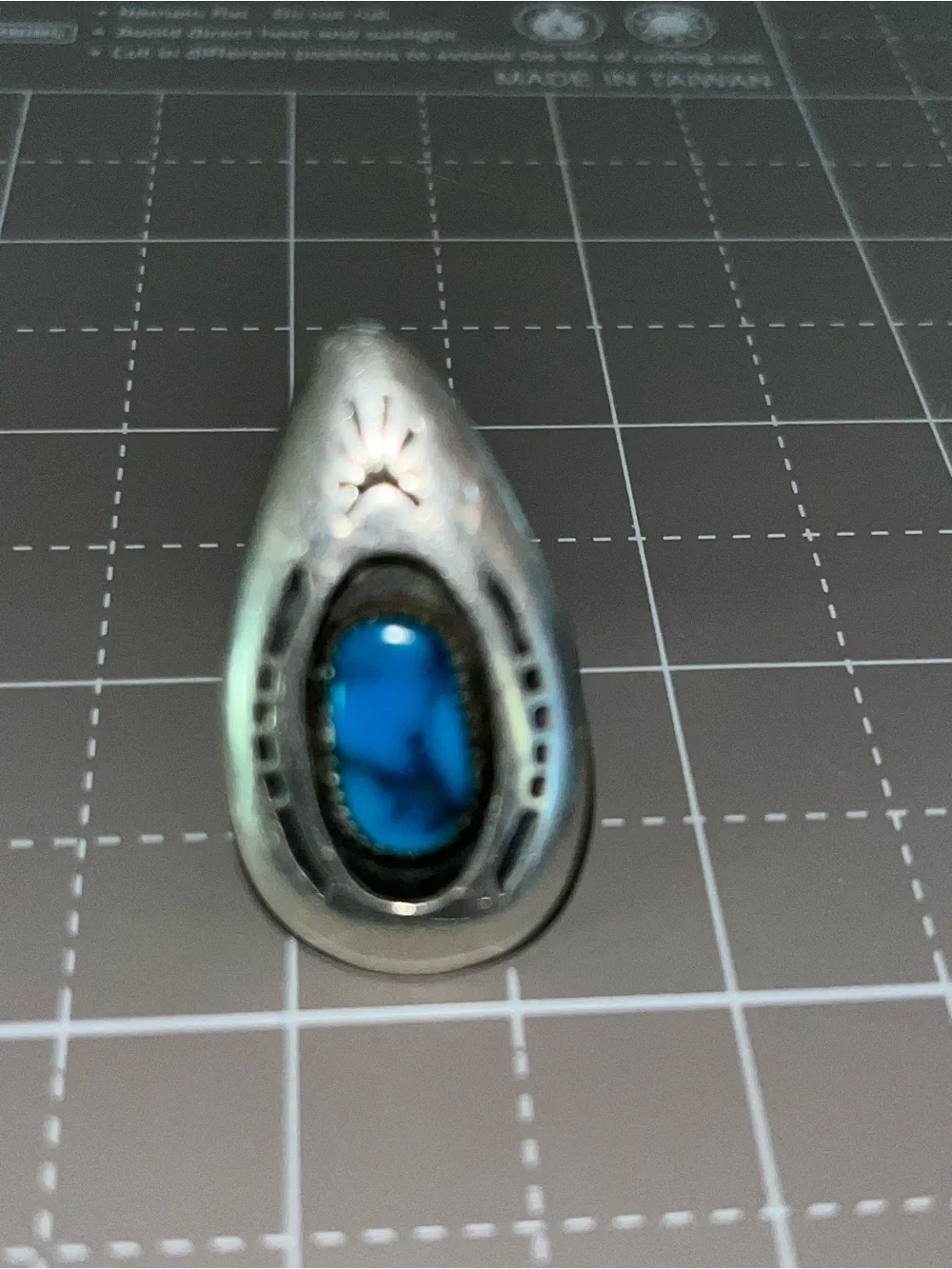 Genuine vintage sterling turquoise ring 7.5 handmade 1970s old pawn 925 artisian
